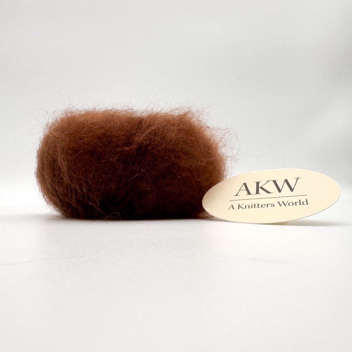 Mohair Sport-garn i färgen Nötbrun – superkid mohair och silke från A Knitters World