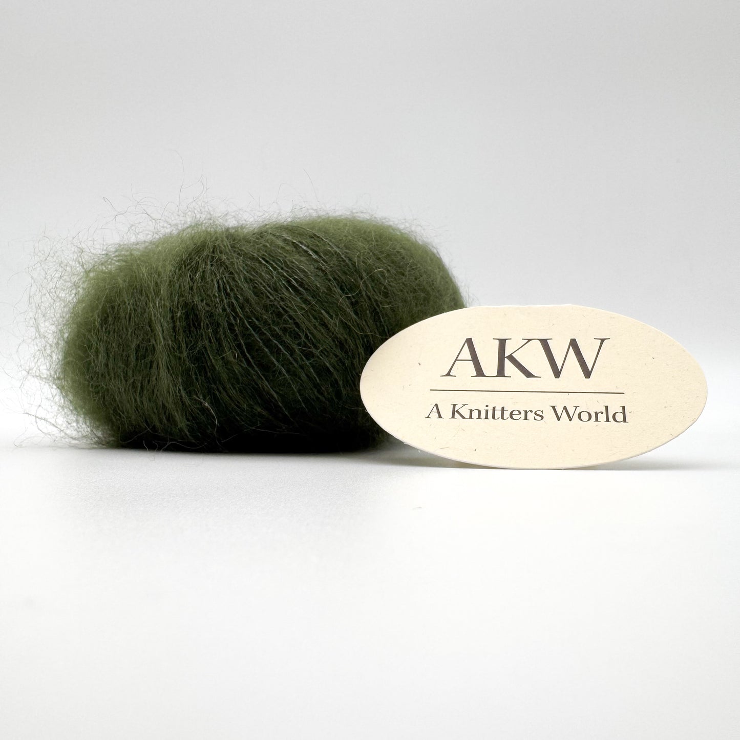 Mohair Sport garn i farven Forest Green – Superkid Mohair og silke fra A Knitters World