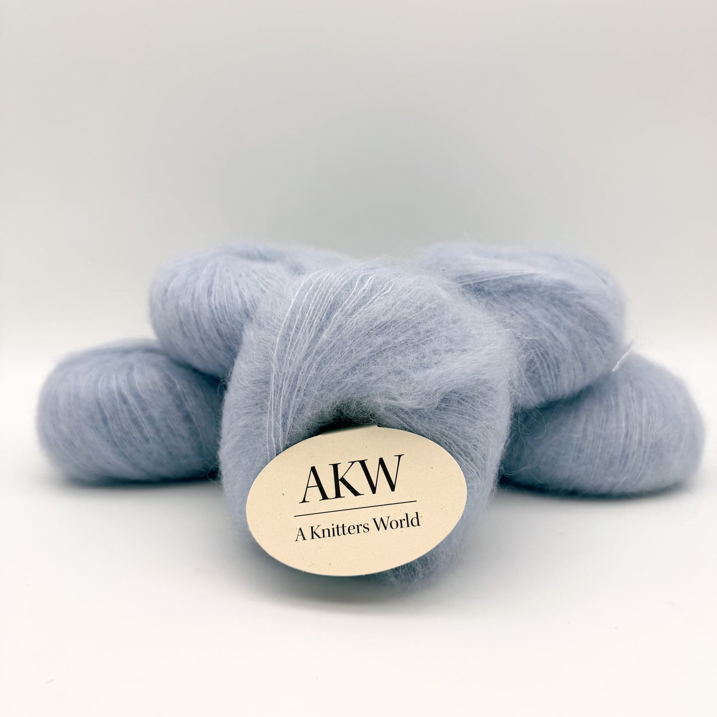 Mohair Sport garn i farven Baby Blue – Superkid Mohair og silke fra A Knitters World