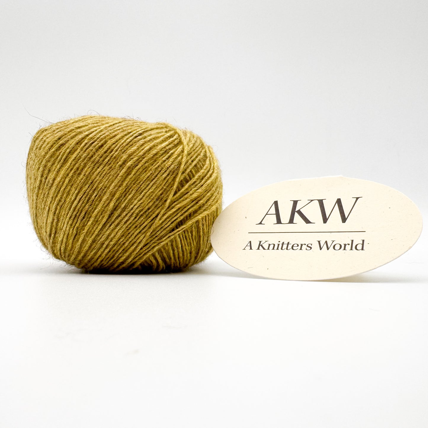 Possum garn i farven Lime Green – AKW Skala A luksusgarn med cashmere og mulberry silke