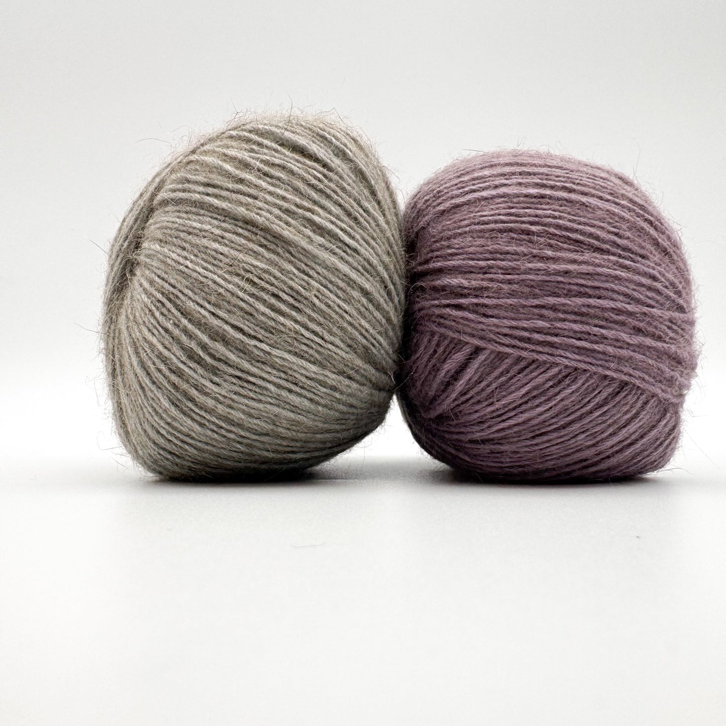 Possum garn i farven Lavender – AKW Skala A luksusgarn med cashmere og mulberry silke